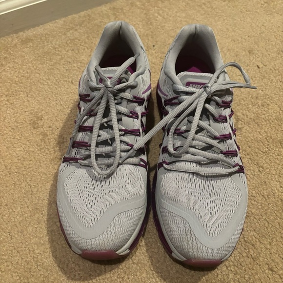 Nike Women's Air Max 2015 Shoes in Gray & Purple EUC - Picture 3 of 10